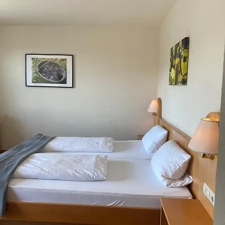 ゲストハウス Bergel 3*